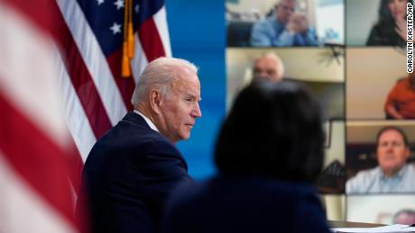 Biden is dogged by a testing shortage he had vowed to fix