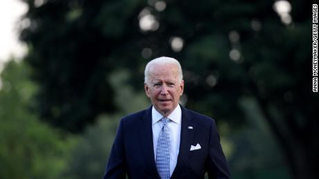 Biden leaves Democrats hanging as midterms burst into full swing