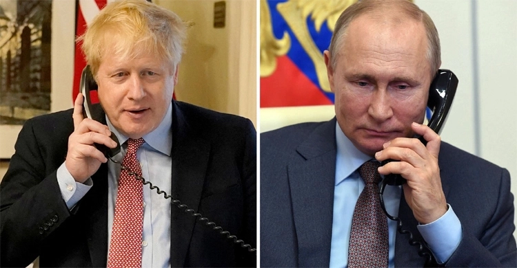 Boris Johnson says Putin "threatened" him with a missile strike