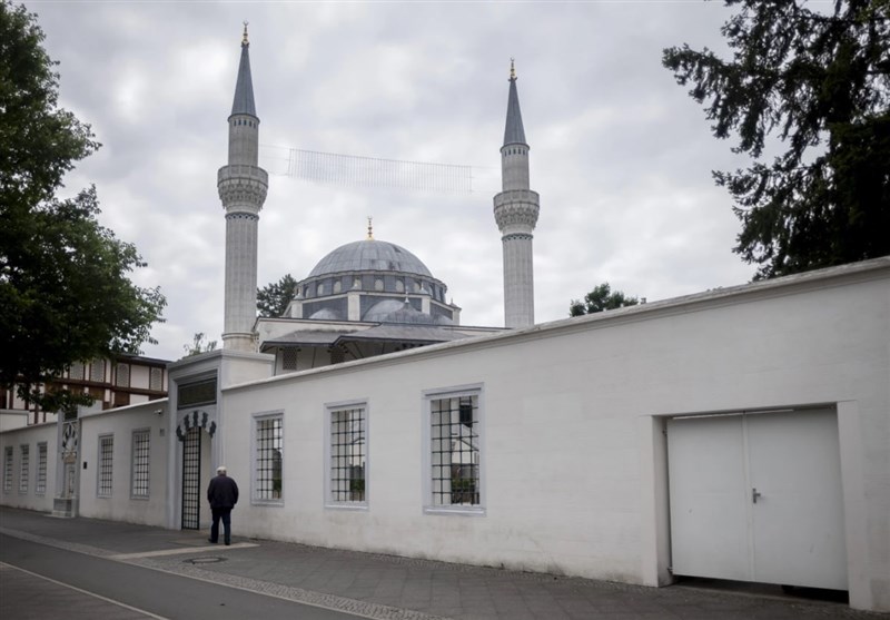 New Report Highlights Widespread Racism, Hostility Against Muslims in Germany